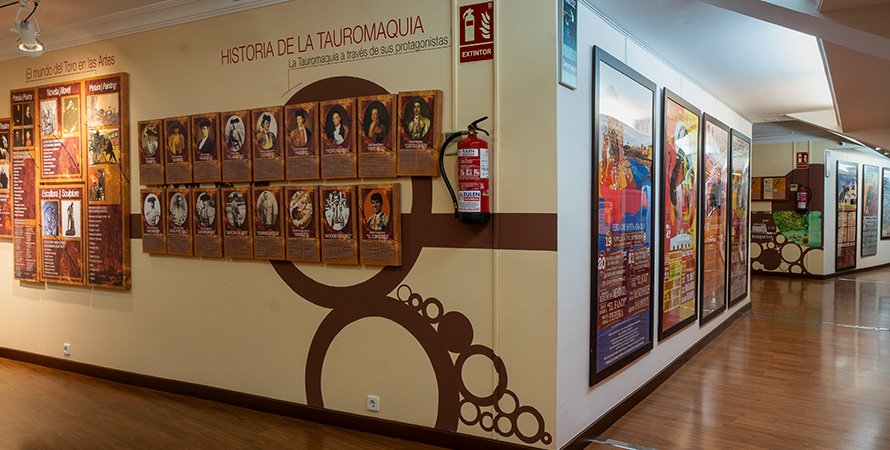 Museo Taurino - Roquetas de Mar - Roquebus