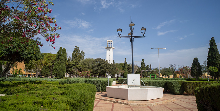 Pueblo de Colonización El Solanillo Roquetas de Mar - Roquebus